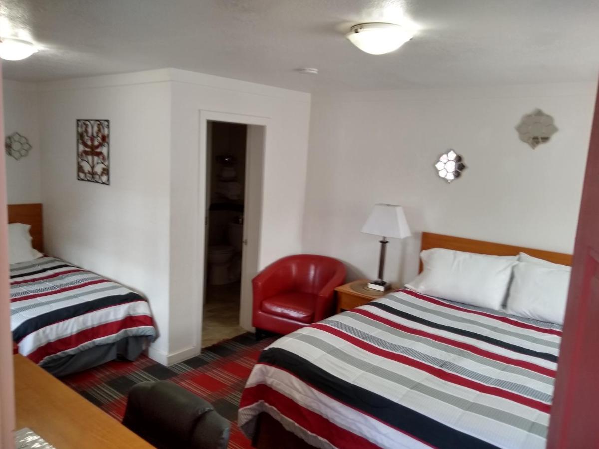 Holiday Motel Бенд Экстерьер фото