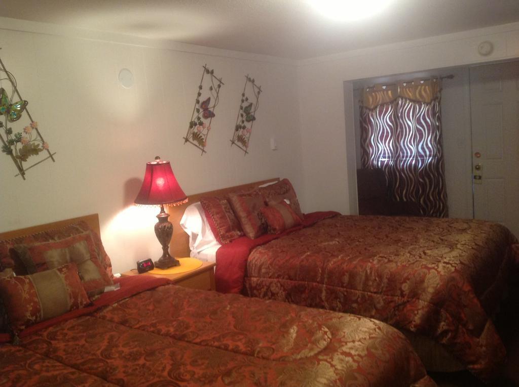 Holiday Motel Бенд Экстерьер фото